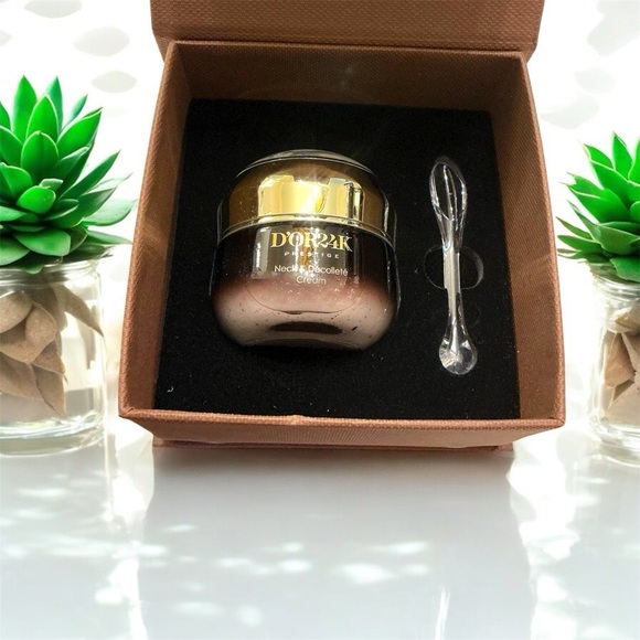 NIB-Neck and Décolleté Cream-Skincare - Picture 3 of 3